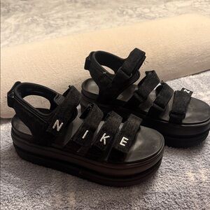 Nike Women's Black Strap Sandals